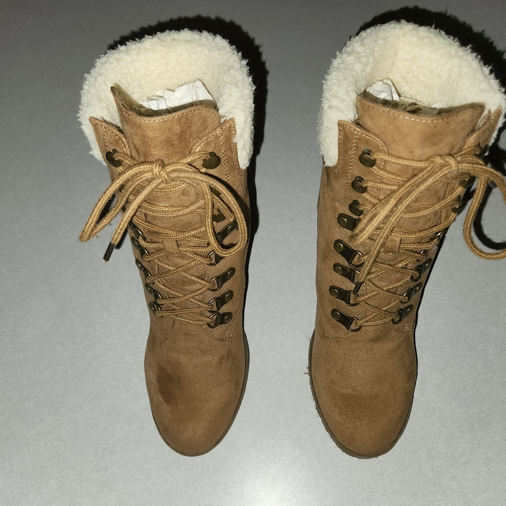 Brash lug boot